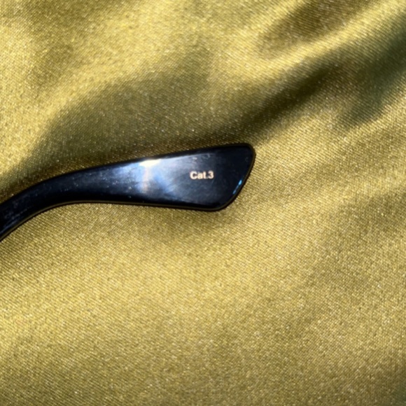 Acetate Floral Gucci Sunglasses - NWOT - Picture 8 of 10